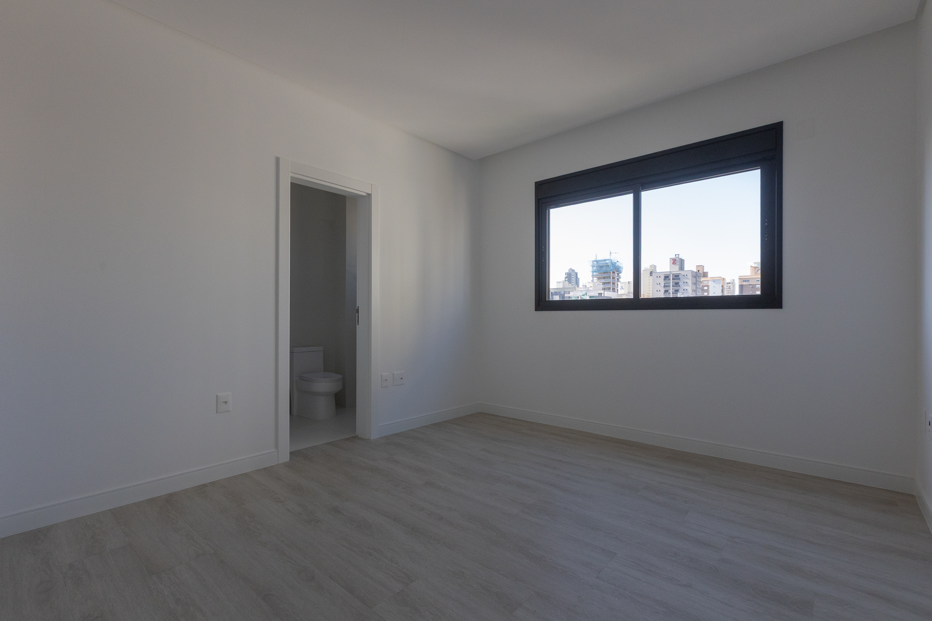 41.suite 04 41.suite 04